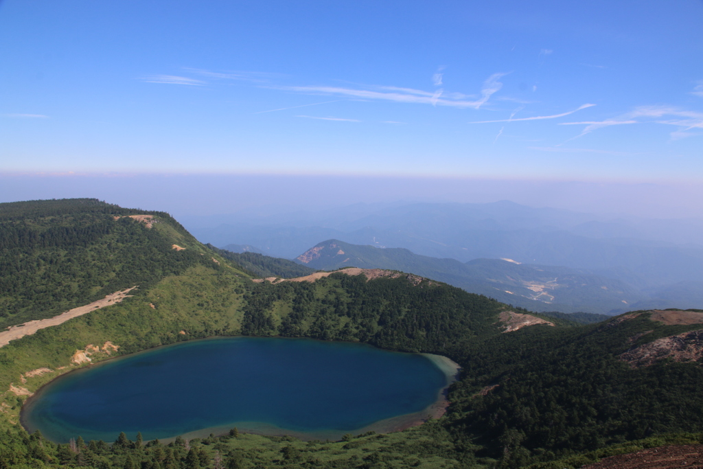 魔女の瞳(一切経山頂上から) 浄土平 福島県