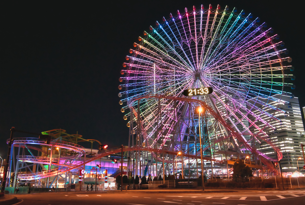 夜の遊園地