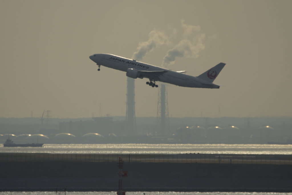 羽田空港 D滑走路 JAL B-777