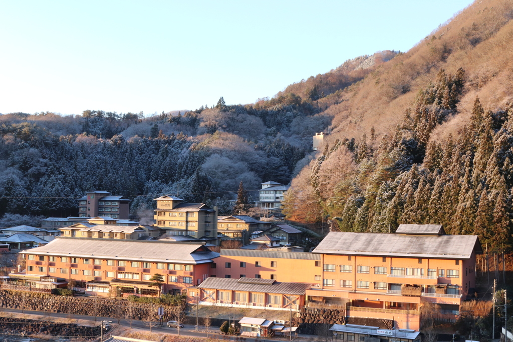 温泉郷
