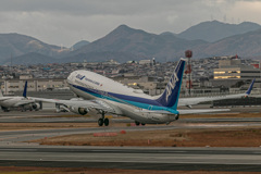 ANA B737-800 Take off