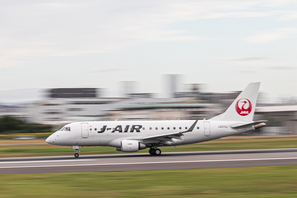 JAL E170