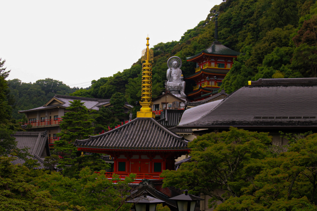 信貴山朝護孫子寺