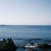 海と岩と人