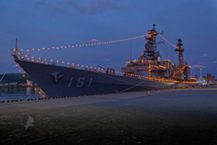 護衛艦あさぎり ライトアップ(電灯艦飾)