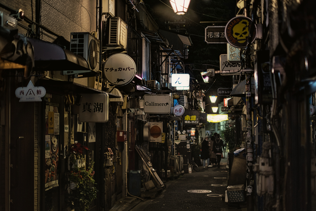 飲み屋街
