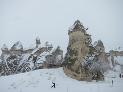 カッパドキア　きのこ岩の雪景色(2011)
