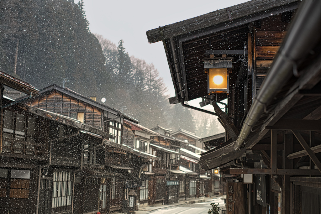 雪の奈良井宿
