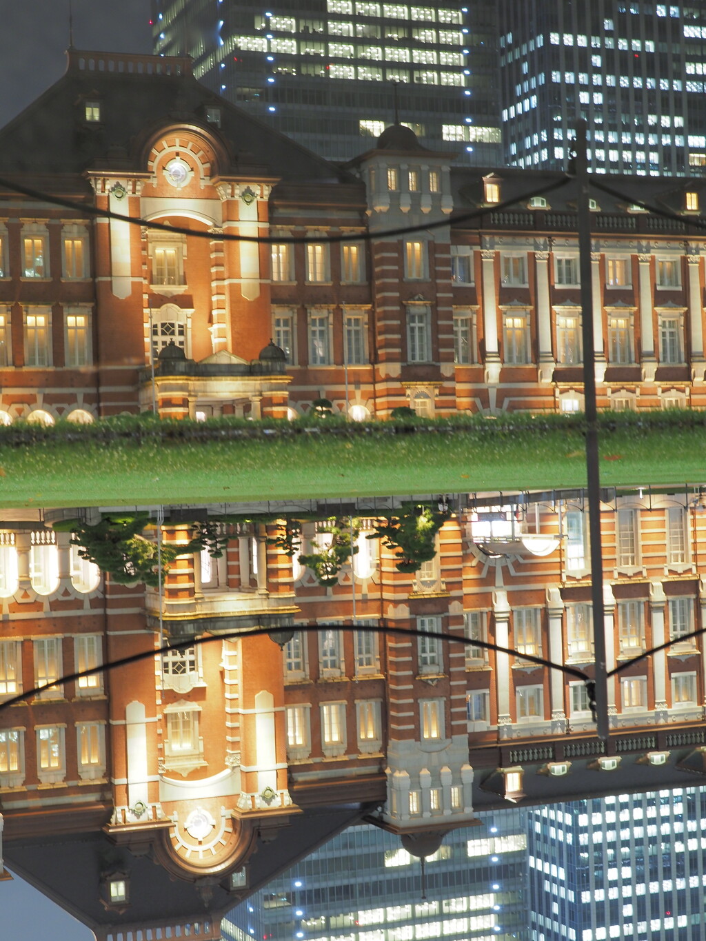 東京駅リフレクション