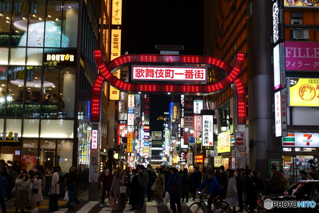 歌舞伎町一番街