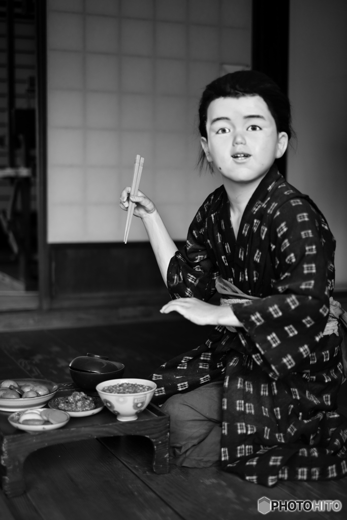 古き時代の食事風景