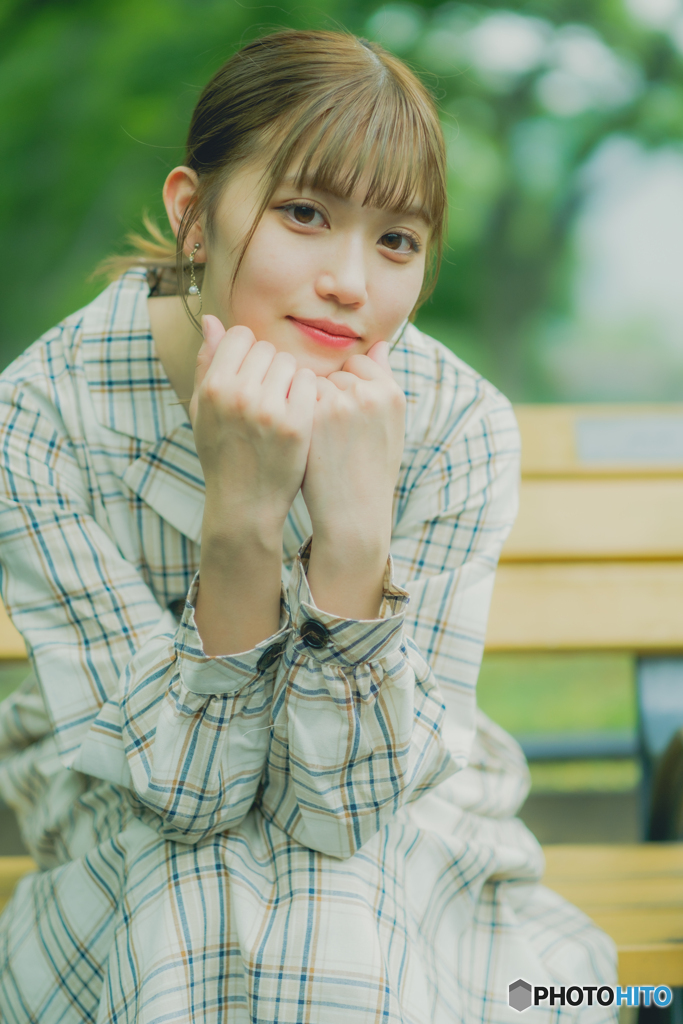目の印象的な女性でした