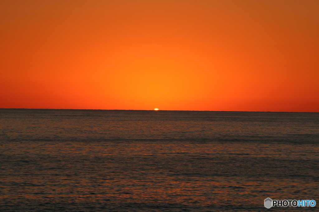 日本海に沈む夕日③