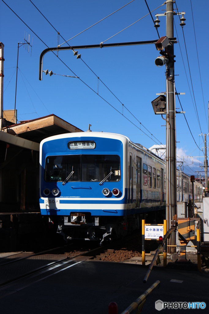 三島広小路踏切2014