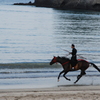 弓ヶ浜海水浴場に騎馬武者現る！-➅