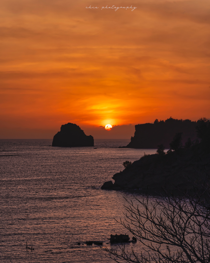 沈船と夕日