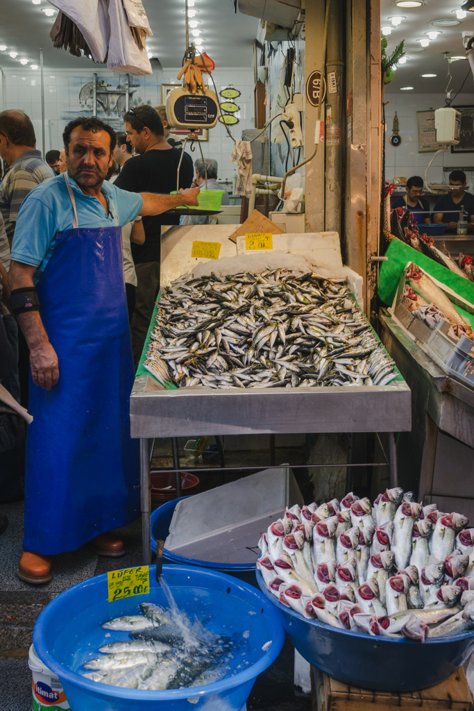 カドキョイの魚屋