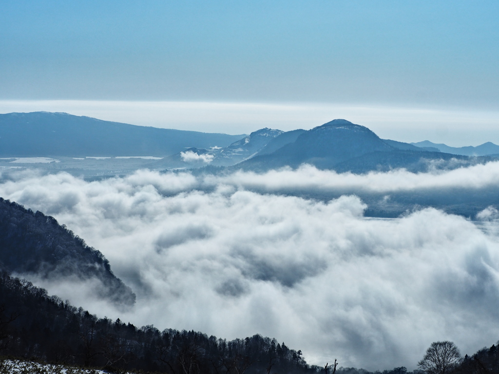 雲海の屈斜路湖