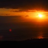 雲間の朝日