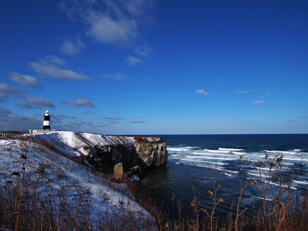 冬空と灯台