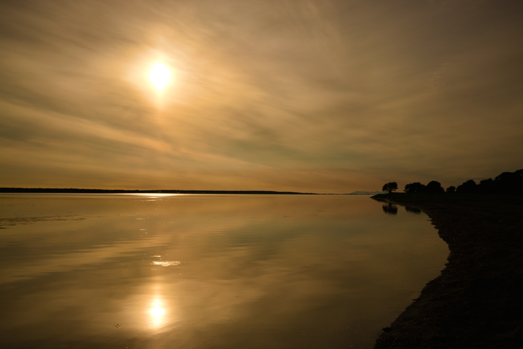 サロマ湖の朝日　夏