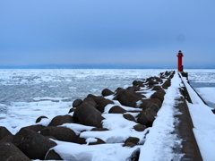 流氷と灯台