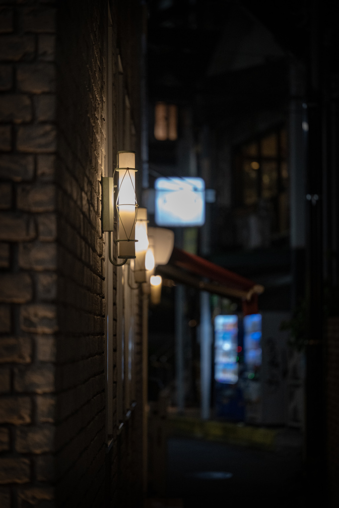 異国の情緒を纏う路地