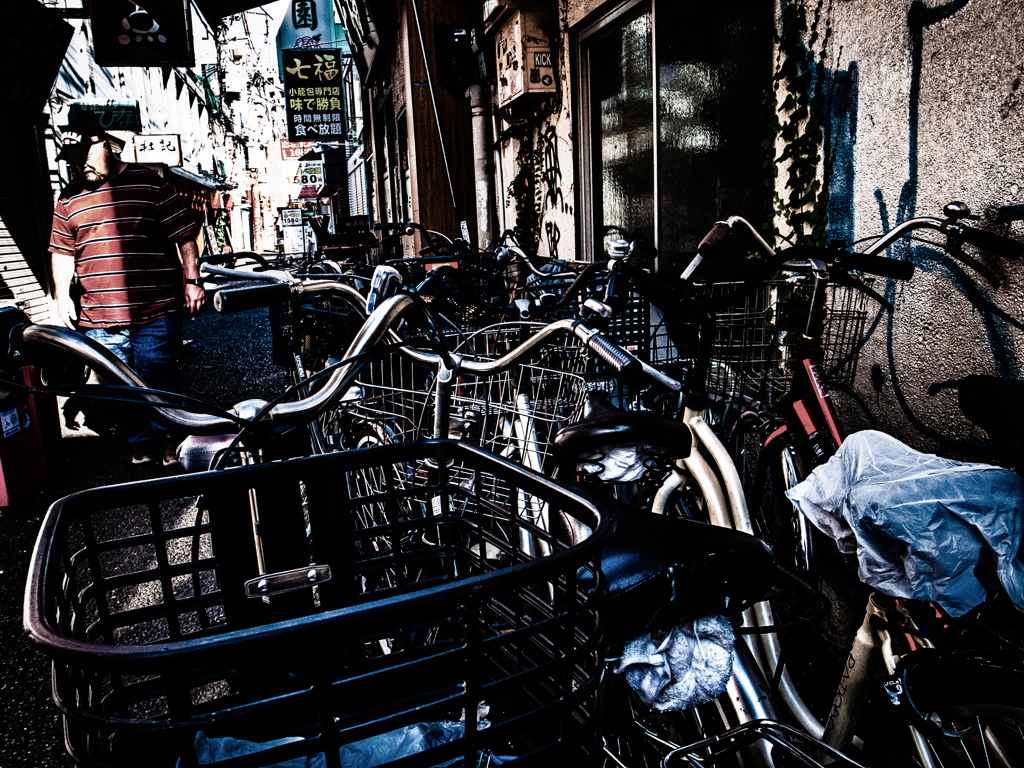 ｶﾞﾁｬｶﾞﾁｬ