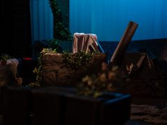 千秋楽の幕が下り