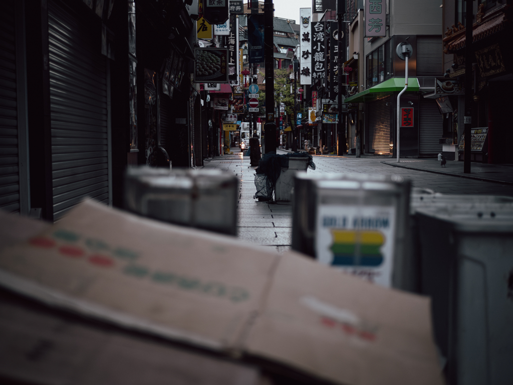 街が目覚めた