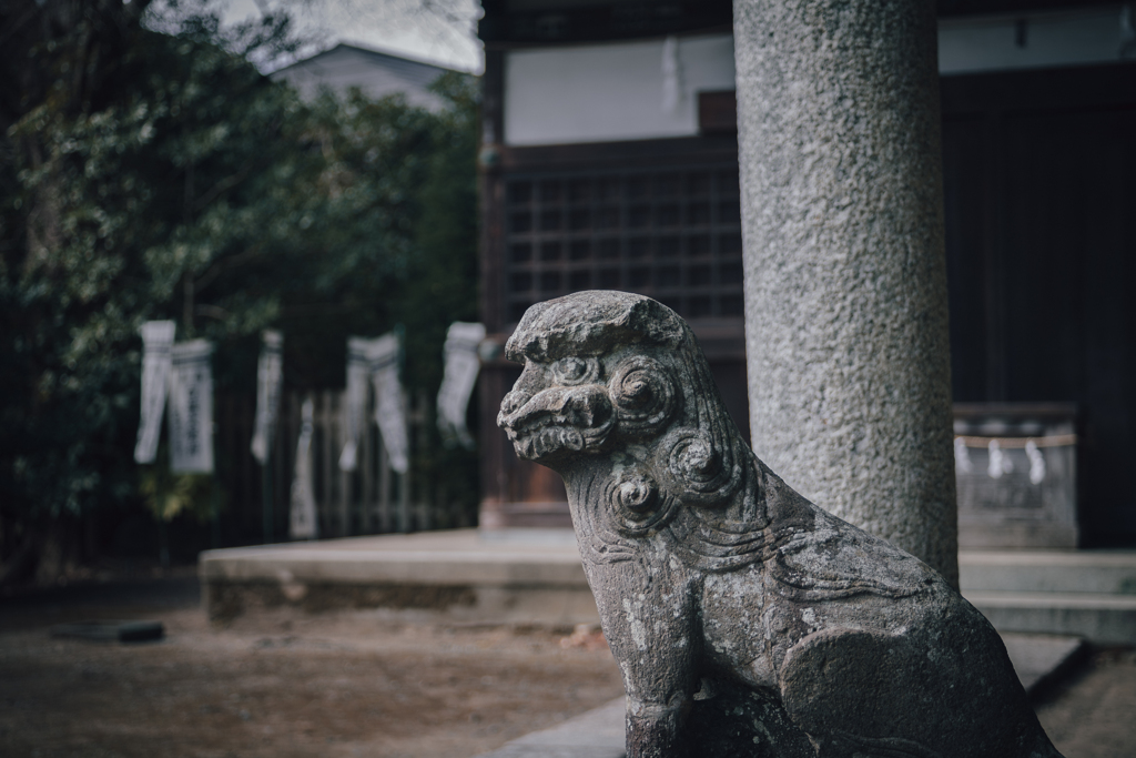 “羊感”強めの狛犬