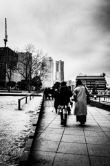 土曜日を登って行く