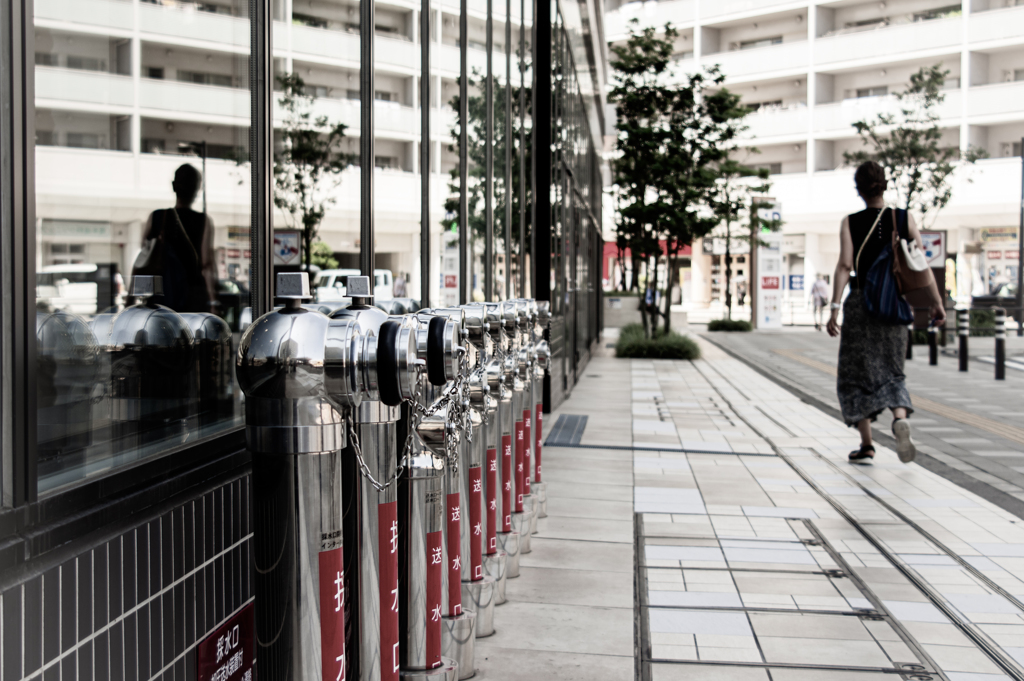 水、出したい…