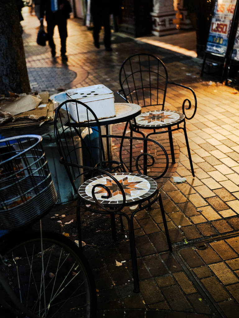 時世に抗う（あらがう）