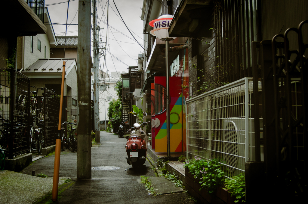 路地裏