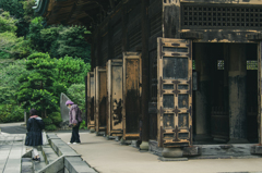 小糠雨の中