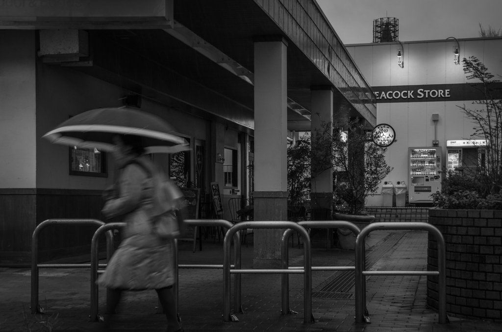 冷たい雨