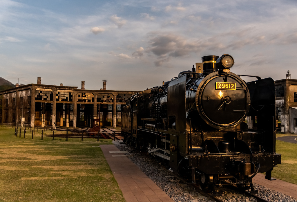 山親爺と機関庫−2