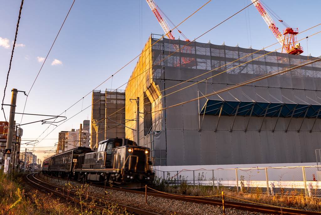 クレーン下の疾走