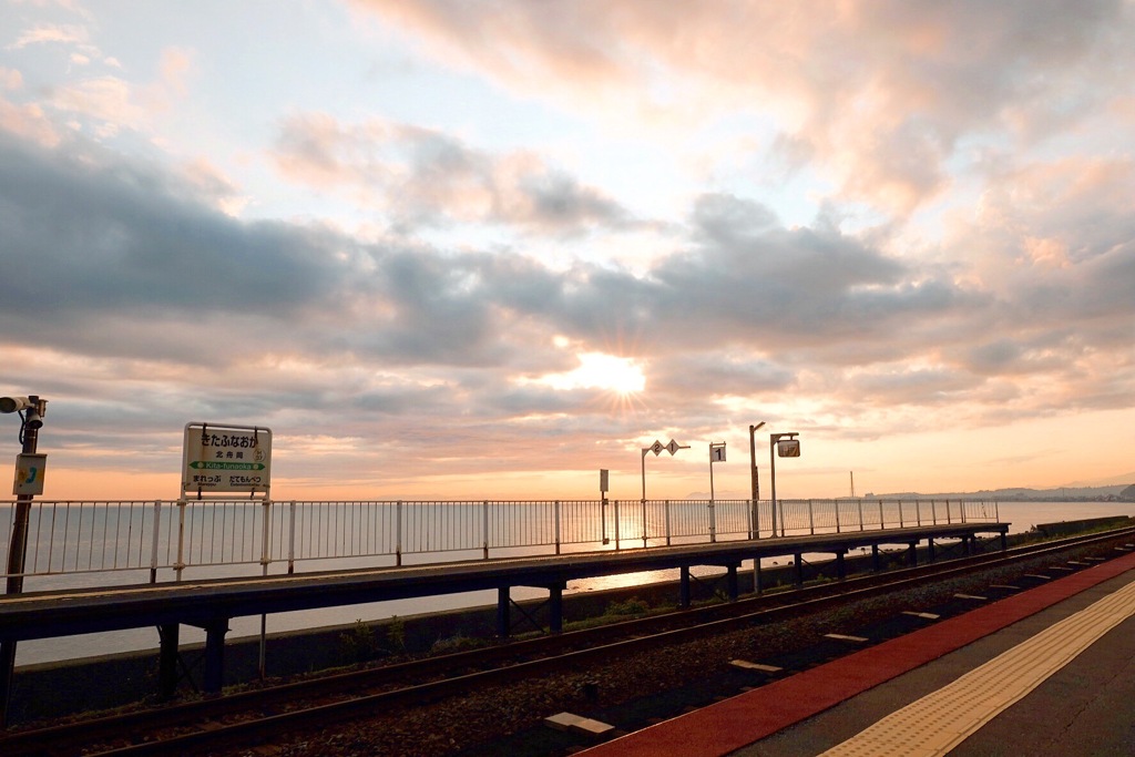 北船岡駅の夕陽