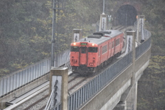 餘部鉄橋にわか雨　その１