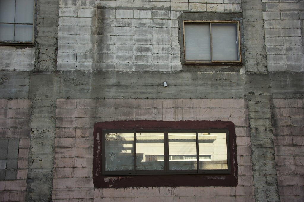 廃工場の壁