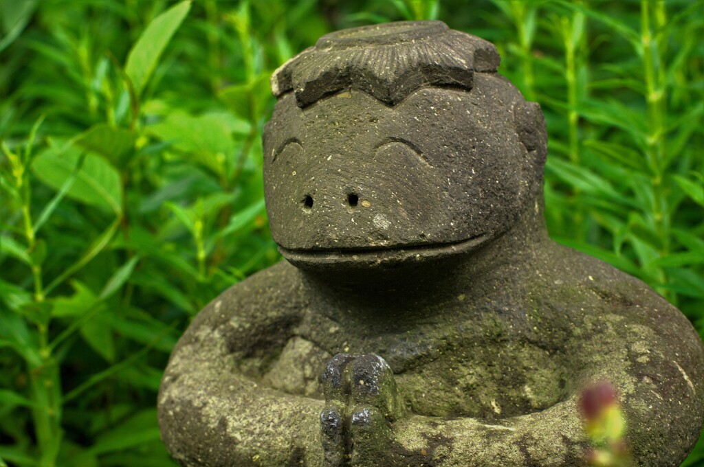 かっぱ石像