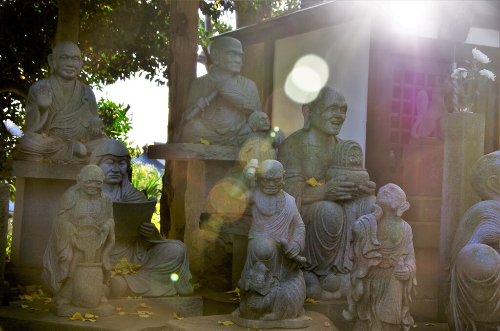 長松寺：仏さまたちを撮っているのに幽霊とはちょこざいな!!