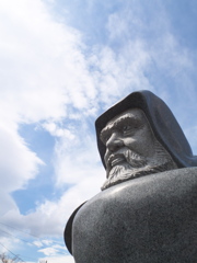 達磨大師の像。