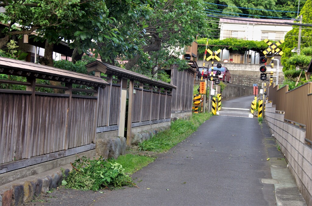 路地とちいさな踏切