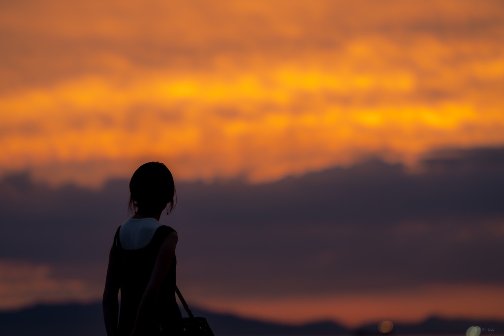 夕暮れの中で
