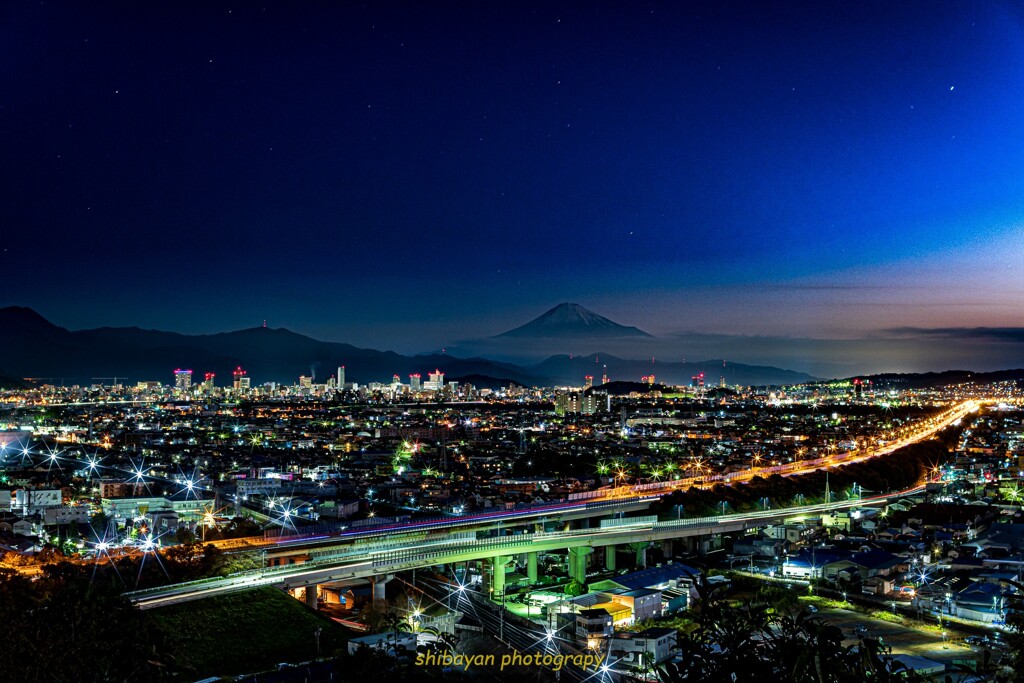 富士山市街地夜景