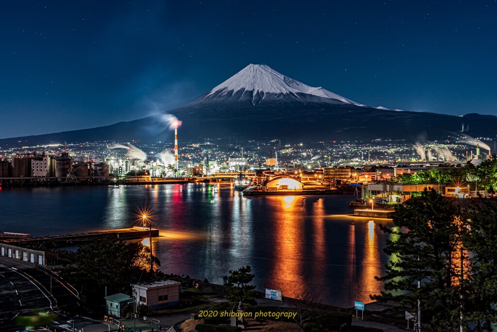 工場夜景　田子の浦