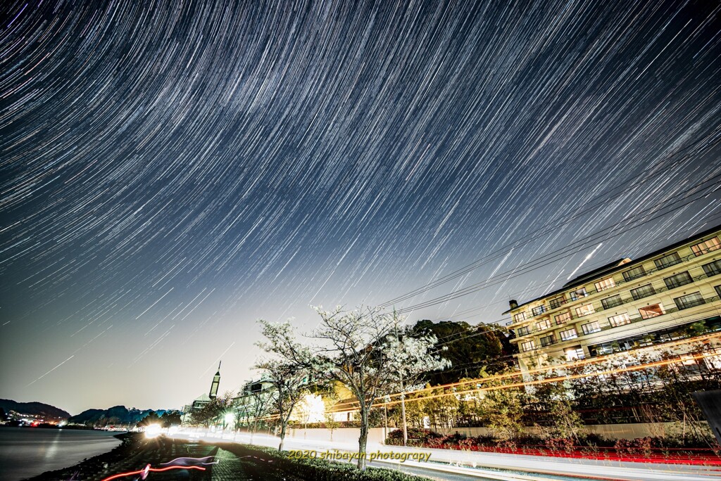 星 景 写真 比較 明 合成 星景桜レーザービーム 比較明合成 by しばやん! (ID:9475807) - 写真共有サイト:PHOTOHITO